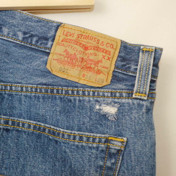 Levis 501 Vintage Button Fly Distressed Jean W36 - Picture 6 of 9